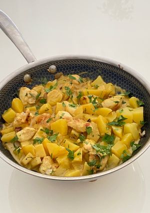 Une photo de Sauté de poulet au curry