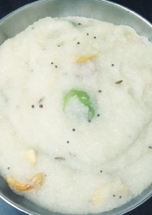 उपमा (upma recipe in Hindi) रेसिपी मुख्य फोटो
