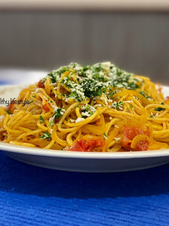 عکسی از دستور پاستا با سس گوجه (گیاهی)