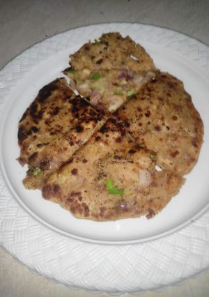 आलू प्याज़ का पराठा (Aloo pyaz ka paratha recipe in hindi) रेसिपी मुख्य फोटो