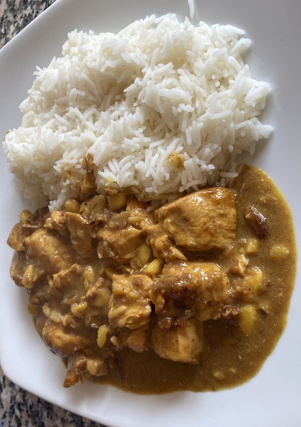 Una foto de Pollo al curry