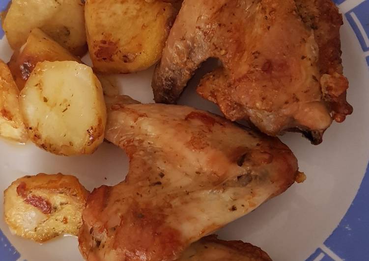 Alitas de pollo al horno con patatas