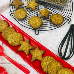 A picture of Oat Cookies.