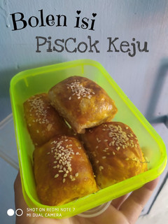 Foto resep Bolen isi Pisang Coklat Keju