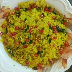 A picture of Aaloo poha.