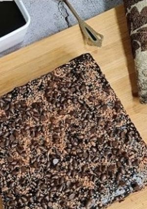 A picture of Oreo Brownie Cake.