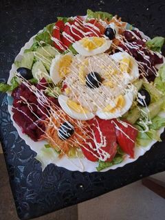 صورة لوصفة سلطة مشكلة
