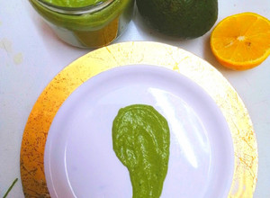 صورة لوصفة صوص الافوكادو القواكامولي او غواكامولي 🥑🍋🌶️