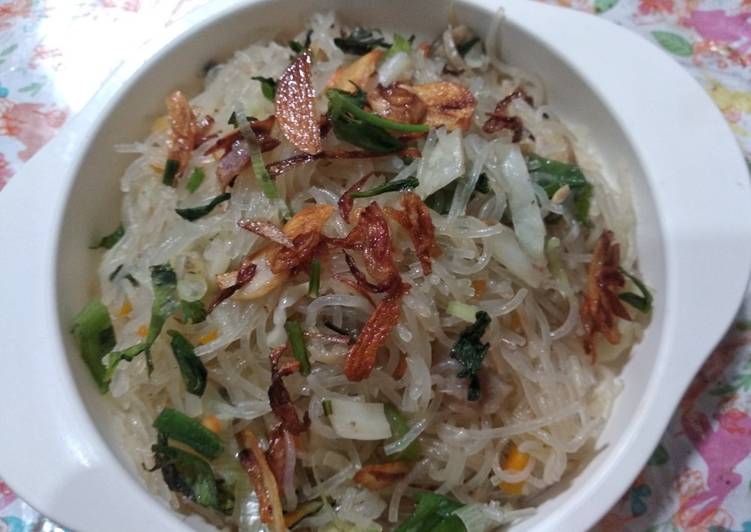 Bagaimana Membuat Bihun goreng yang Lezat