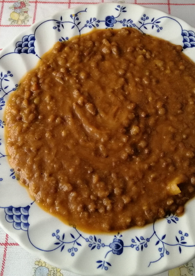 Una foto de Guiso de lentejas veganas
