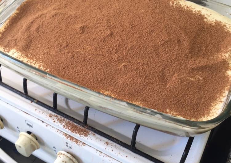 Tiramisú bien casero