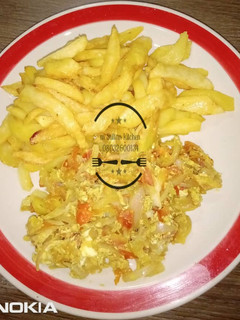 Soyayan dankalin turawa da sauce din albasa ainihin hoton girkin