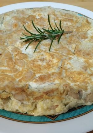 Una foto de Tortilla de butifarra de huevo