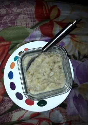 A picture of Moong dal simple and mashed khichri.