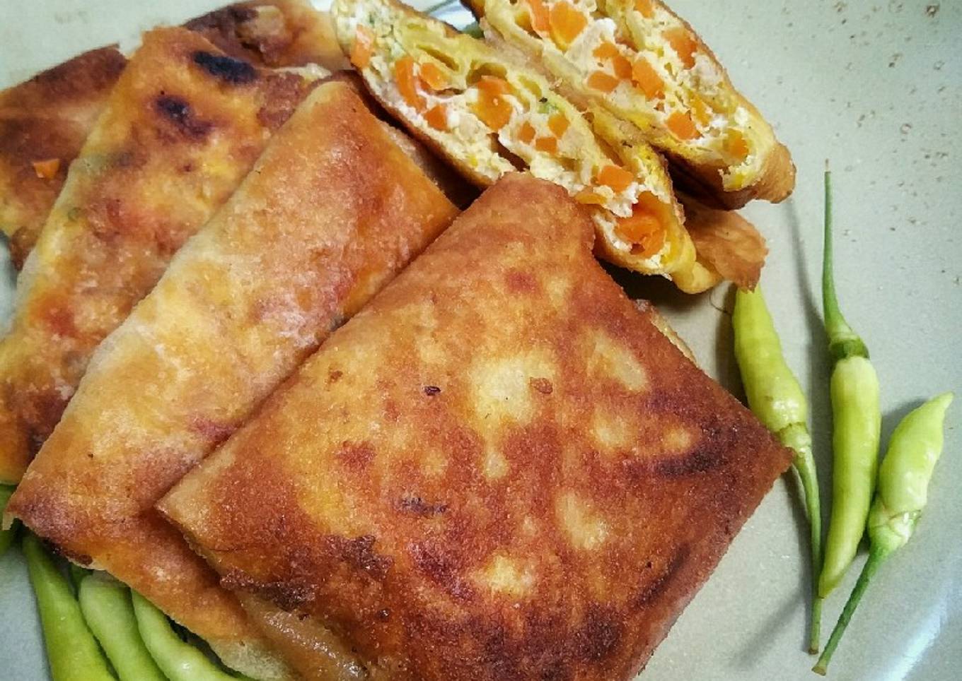 32. Martabak Telor Wortel Ayam