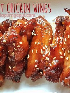 A picture of Hot chicken wings.