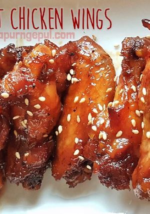 A picture of Hot chicken wings.
