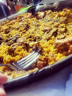 Una foto de Paella valenciana