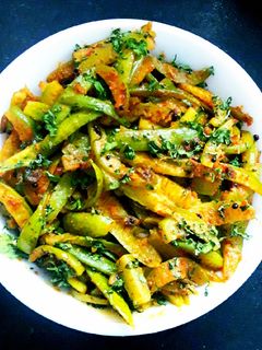 ટીંડોળા નું શાક (Ivy Gourd Sabji Recipe In Gujarati) રેસીપી મુખ્ય ફોટો