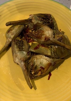 Una foto de Alcachofas sous vide con jamón ibérico