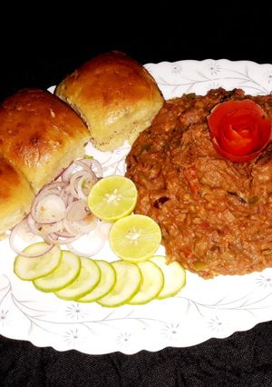 A picture of Pav bhaji.