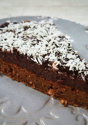 Banános-rumos piskóta (glutén- és tejmentes) recept fotója