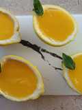 Limoni ripieni di lemon curd