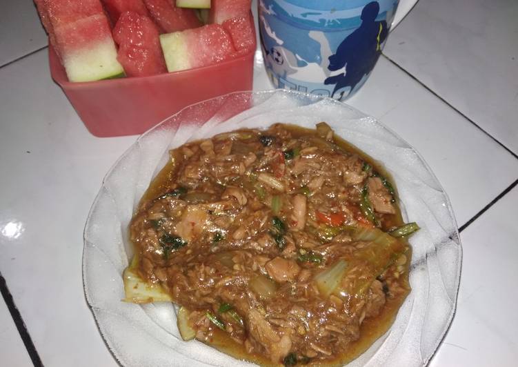 Tuna kaleng bumbu instan made with rice cooker ala anak kos