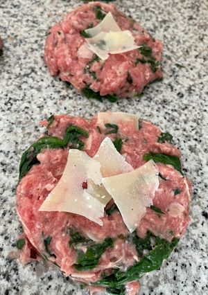 Una foto de Hamburguesas de espinacas y parmesano