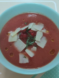 Una foto de Gazpacho de fresas