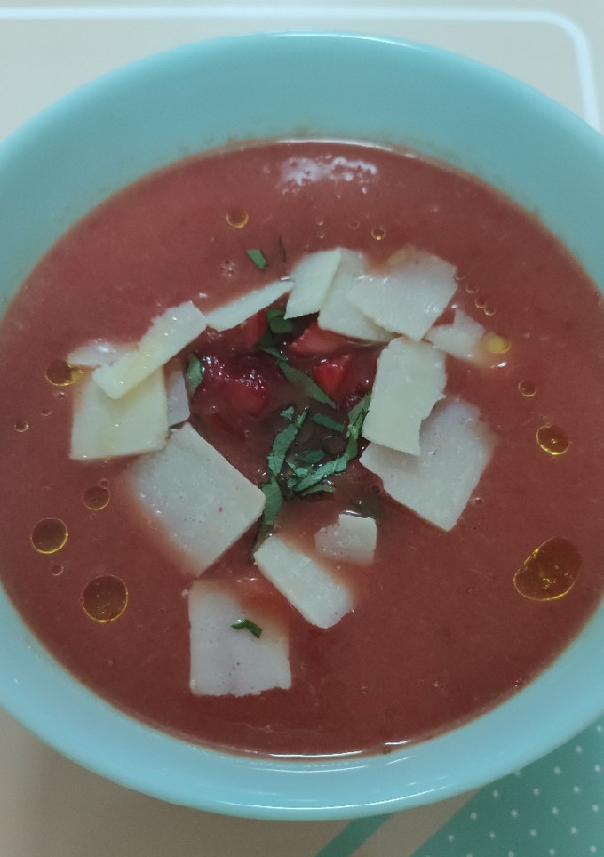 Una foto de Gazpacho de fresas