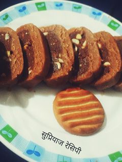 चाॅकलेट बिस्किट बर्फी (chocolate biscuit barfi recipe in marathi) रेसिपी चे मुख्य फोटो