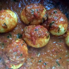 A picture of Egg Curry.