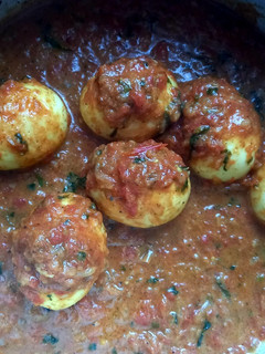 A picture of Egg Curry.