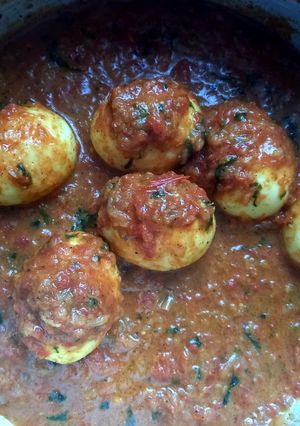 A picture of Egg Curry.