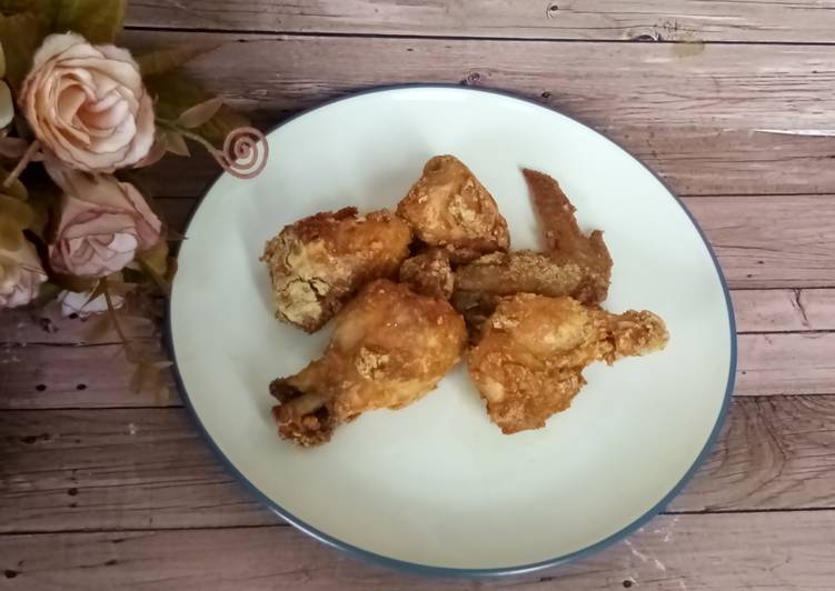 Langkah Mudah untuk Menyiapkan Ayam goreng bawang putih Anti Gagal