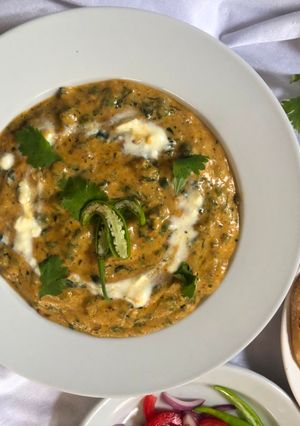મેથી મટર મલાઈ (Methi Matar Malai) રેસીપી મુખ્ય ફોટો