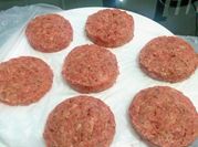 Una foto de hamburguesa casera