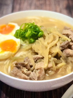自己炒榨菜肉絲 /家常麵 的食譜成品照片