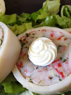 Una foto de Potas rellena de langostinos y delicias de mar