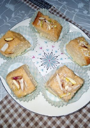 A picture of Coconut Squares.