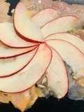 Carpaccio di salmone affumicato e mele