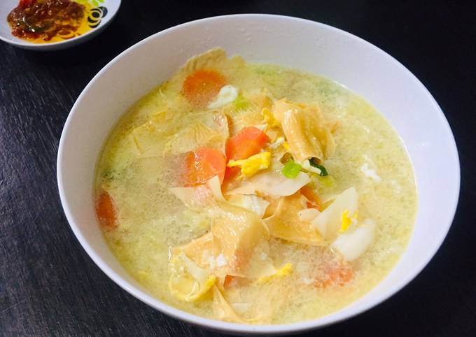 Cara Gampang Buat Sayur Sop Telur, Lezat