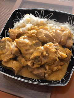 Una foto de Mafé (carne con salsa de cacahuete)