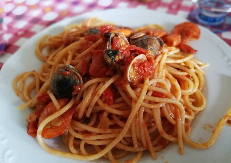 Spaghettoni allo scoglio
