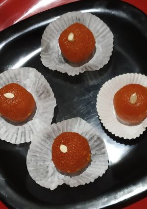 A picture of Motichur Ladoo.
