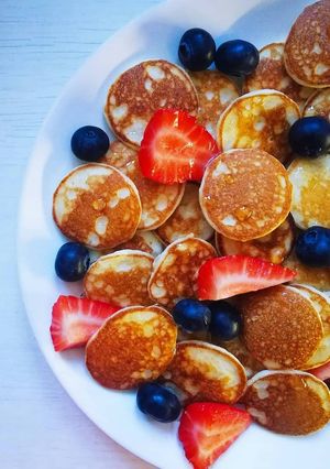 Foto di Mini pancakes con farina di riso, yogurt greco e cocco🥞🥥