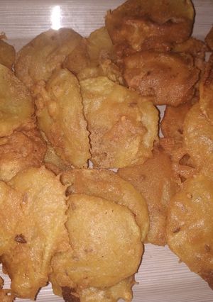 A picture of Aloo ke pakordy.