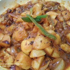 A picture of Tangy spicy boiled potato.