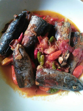 Resep Ikan tongkol keranjang saus asam pedas, Enak Banget